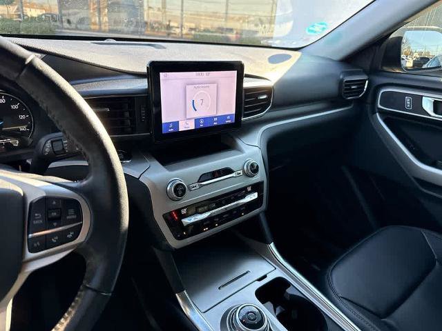 Certified 2021 Ford Explorer XLT w/ Equipment Group 202A image 10