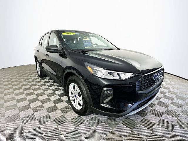 Certified 2023 Ford Escape Base image 9
