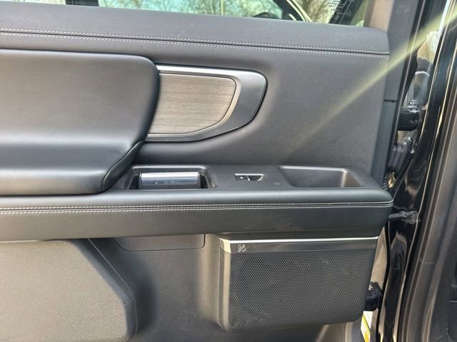 Certified 2025 Ford Expedition Platinum image 34