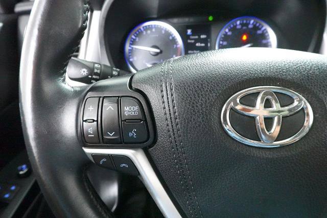 Used 2019 Toyota Highlander XLE AWD/4WD image 15