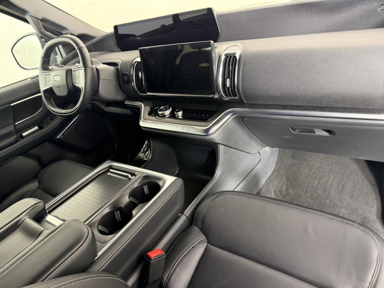 Certified 2025 Ford Expedition Max Platinum w/ Stealth Performance Package image 13