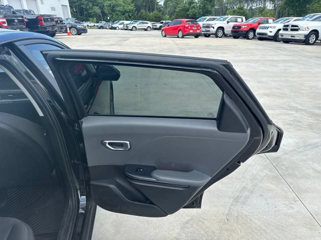 Used 2025 Kia K4 FWD image 25