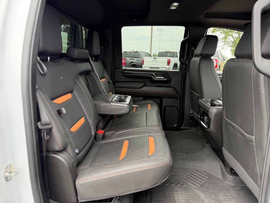 Used 2024 GMC Sierra 2500 AT4 w/ AT4 Premium Plus Package AWD/4WD image 19