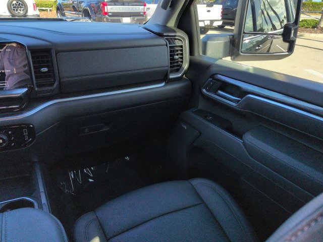 Used 2025 Chevrolet Silverado 2500 LTZ w/ Trail Boss Package AWD/4WD image 16