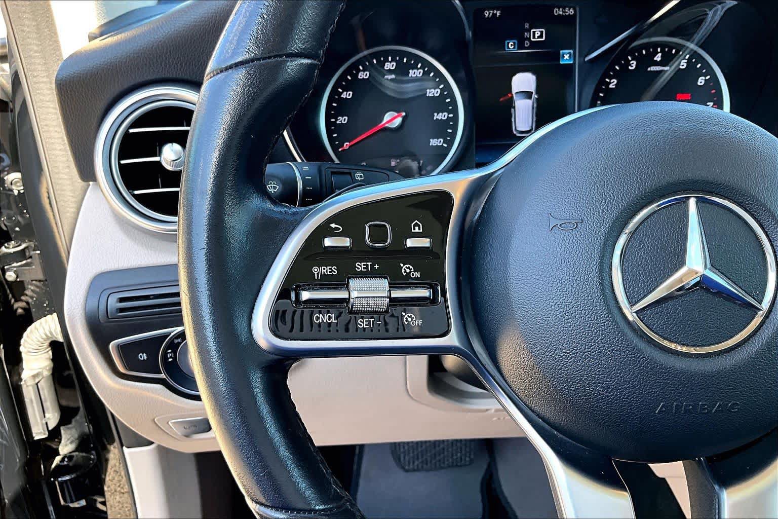 Used 2021 Mercedes-Benz GLC 300 image 24