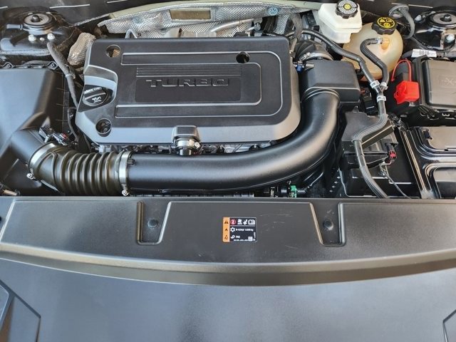 Used 2023 Buick Envision Essence image 32