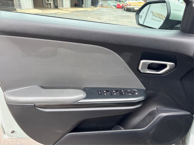 Used 2025 Kia K4 FWD image 18