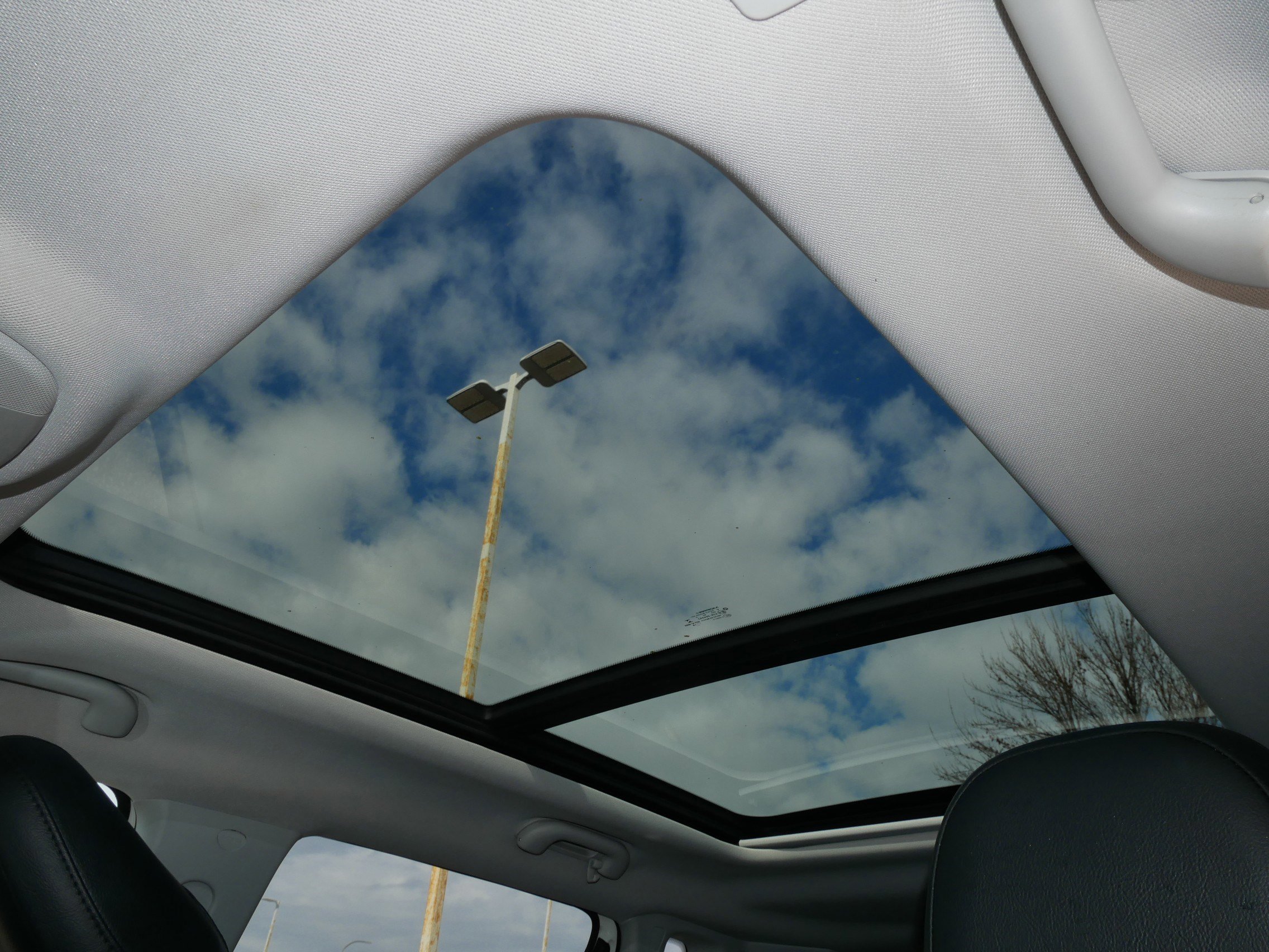 Used 2018 Jeep Compass Trailhawk w/ Cold Weather Group image 33