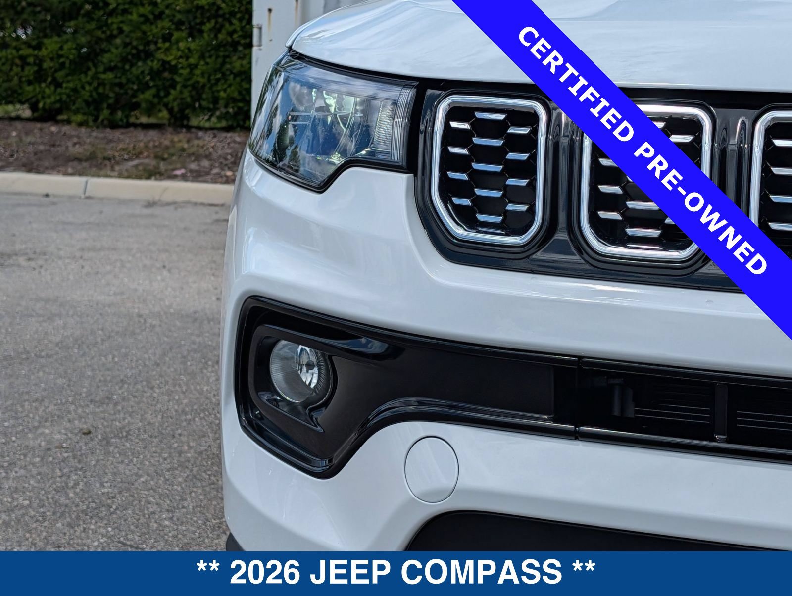 Used 2026 Jeep Compass Limited AWD/4WD image 10