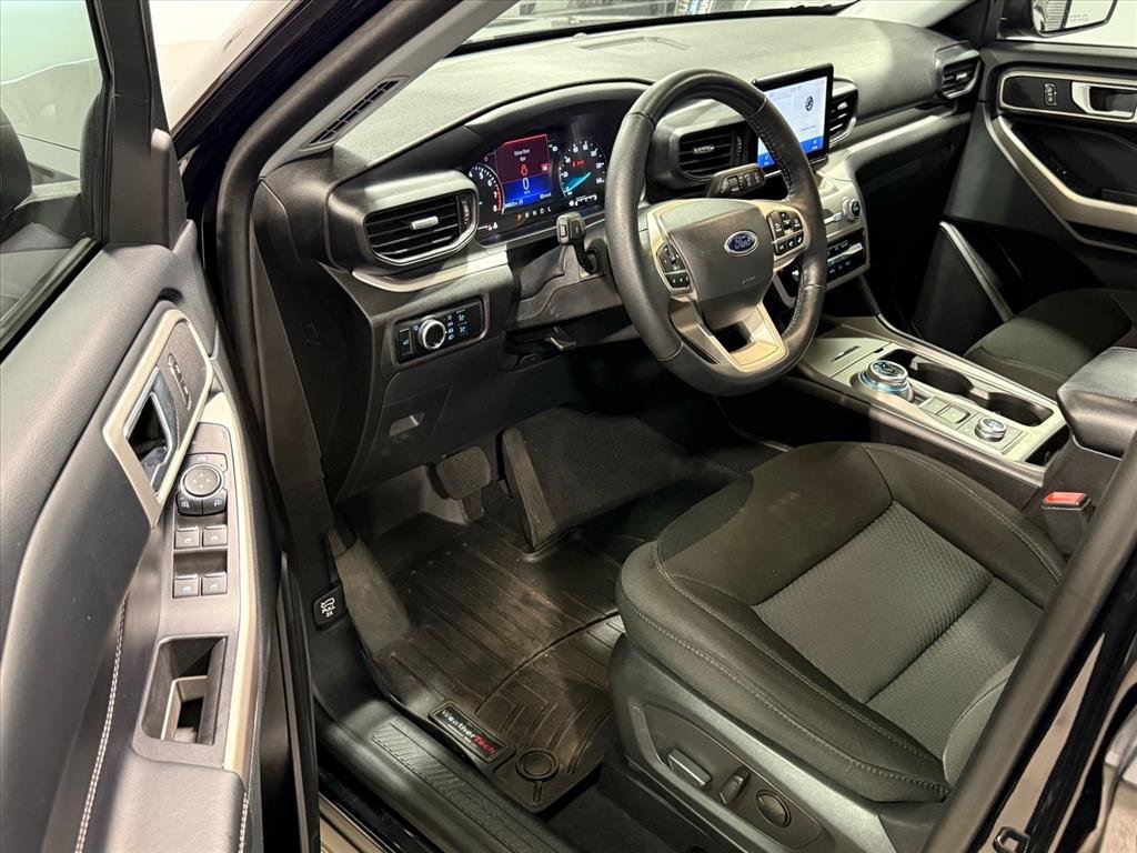 Certified 2023 Ford Explorer XLT image 10