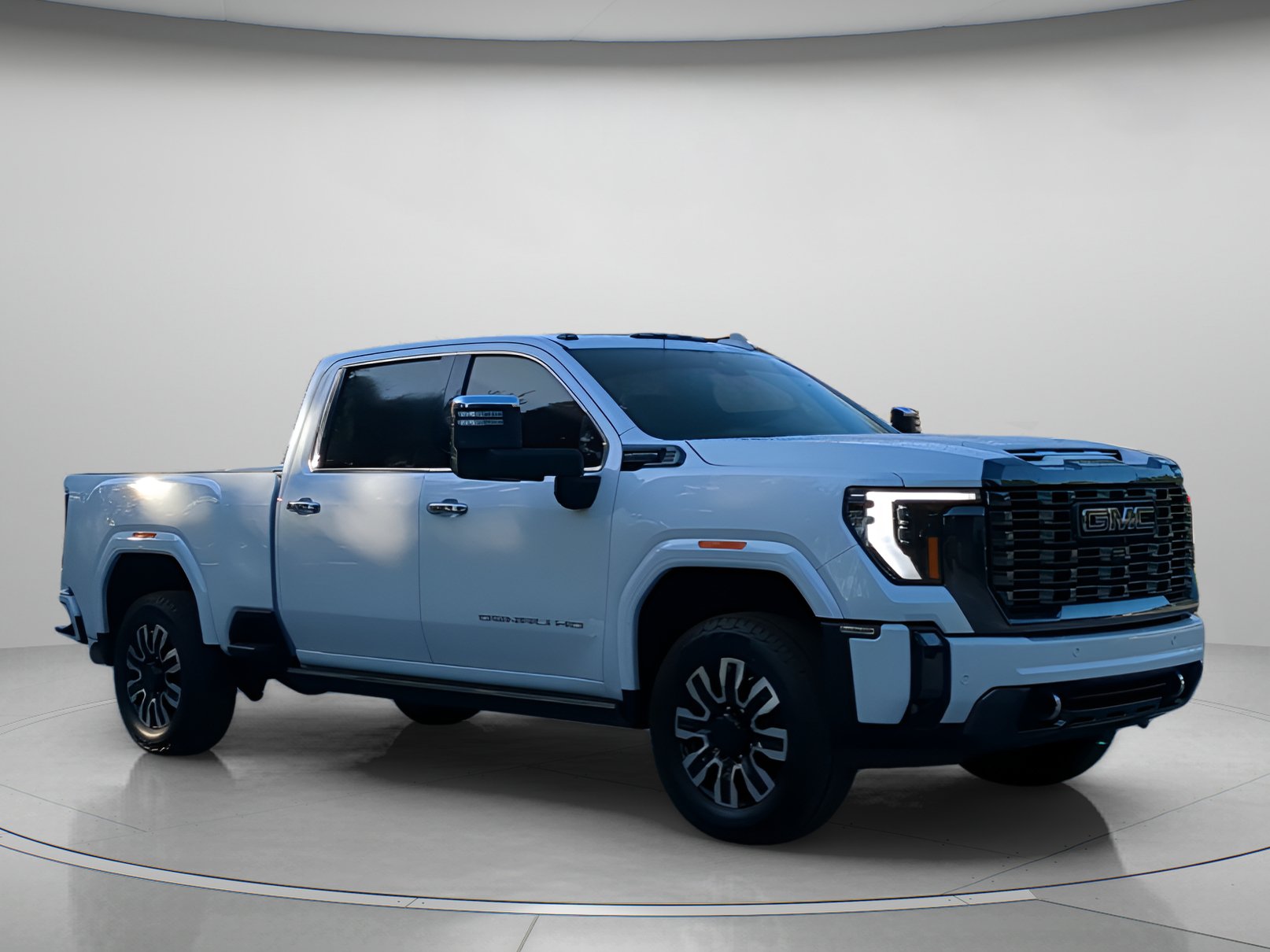 Used 2024 GMC Sierra 2500 Denali Ultimate AWD/4WD image 38