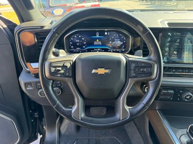 Used 2022 Chevrolet Silverado 1500 High Country w/ High Country Premium Package AWD/4WD image 18