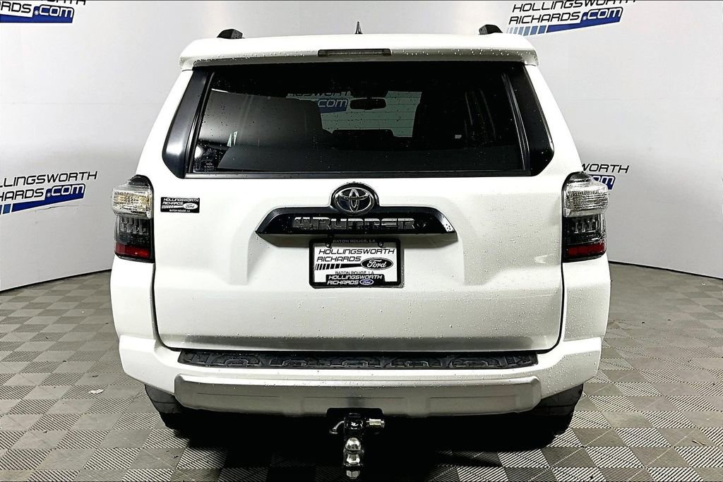 Used 2018 Toyota 4Runner TRD Off-Road Premium AWD/4WD image 4