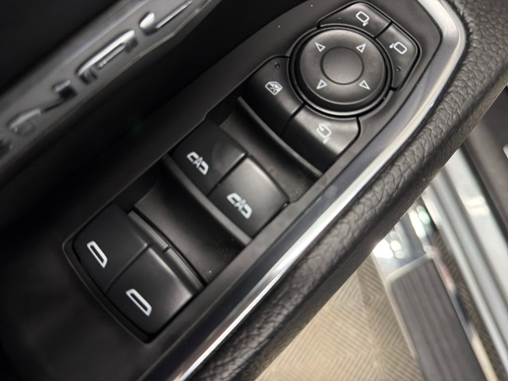 Used 2024 GMC Sierra 1500 Denali image 18