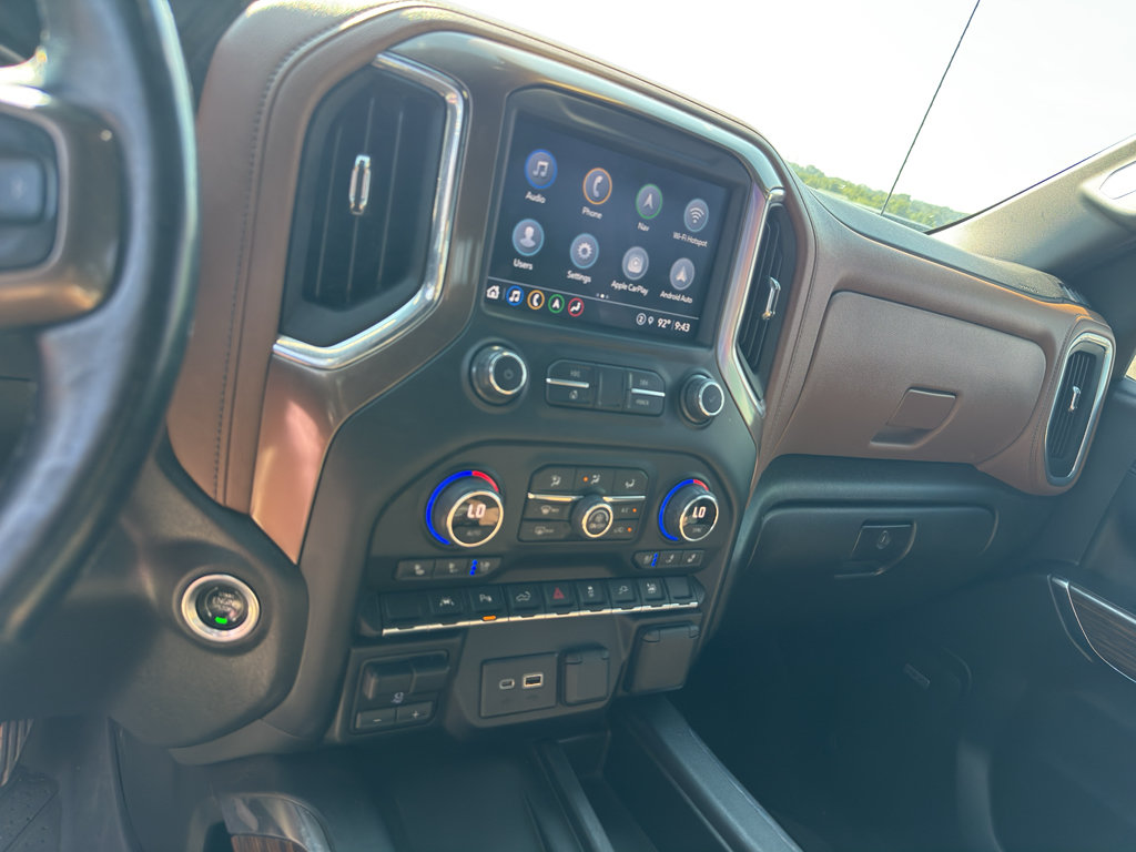 Used 2022 Chevrolet Silverado 1500 High Country w/ Technology Package AWD/4WD image 15