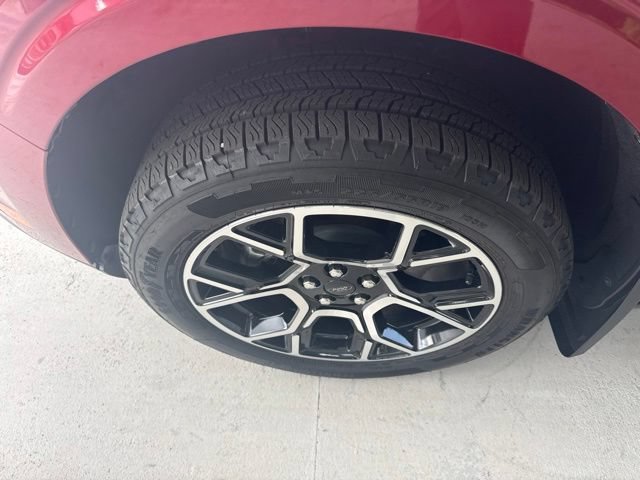 Certified 2025 Ford Maverick Lariat AWD/4WD image 13