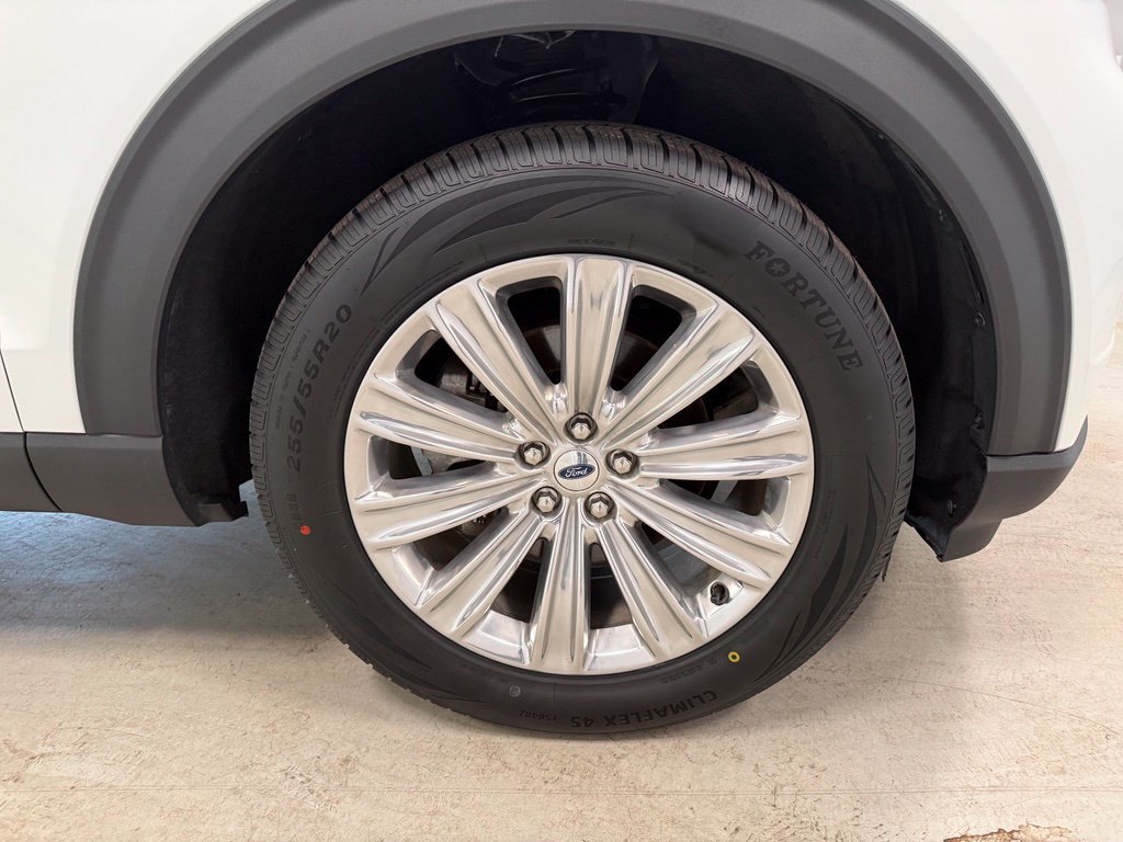 Certified 2023 Ford Explorer Limited w/ Limited Technology Package AWD/4WD image 41
