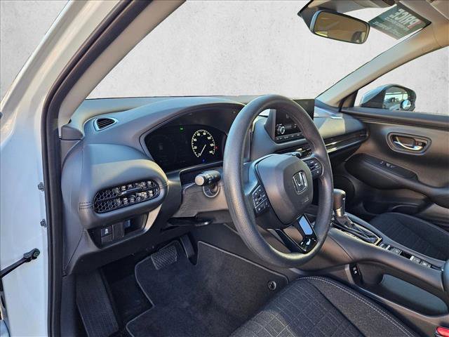 Used 2025 Honda HR-V LX image 10