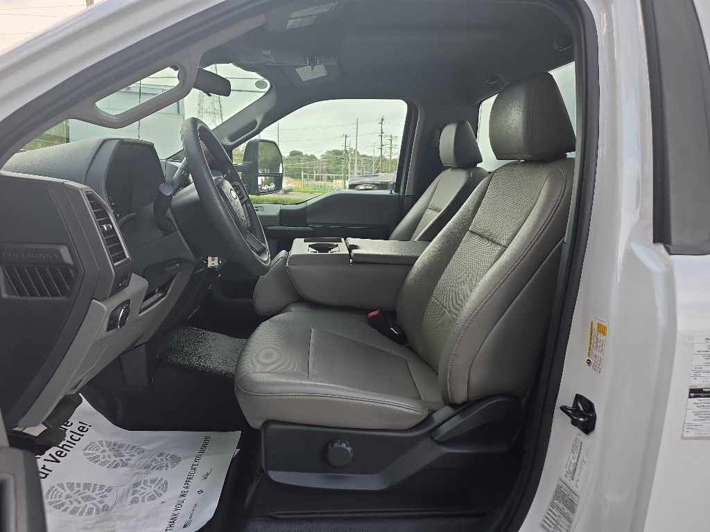 Certified 2022 Ford F550 Luxury RWD image 10