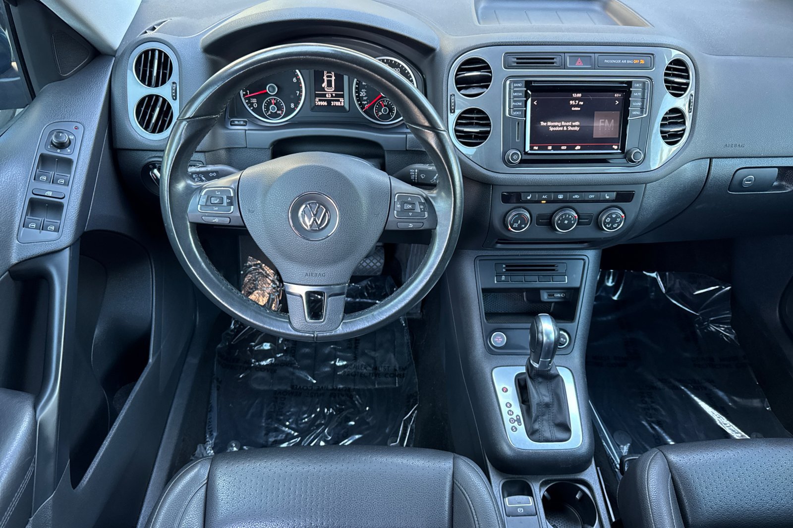 Used 2017 Volkswagen Tiguan S FWD image 15