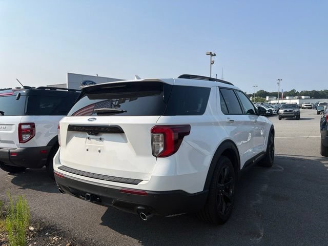 Certified 2023 Ford Explorer ST-Line w/ Class IV Trailer Tow Package RWD image 3