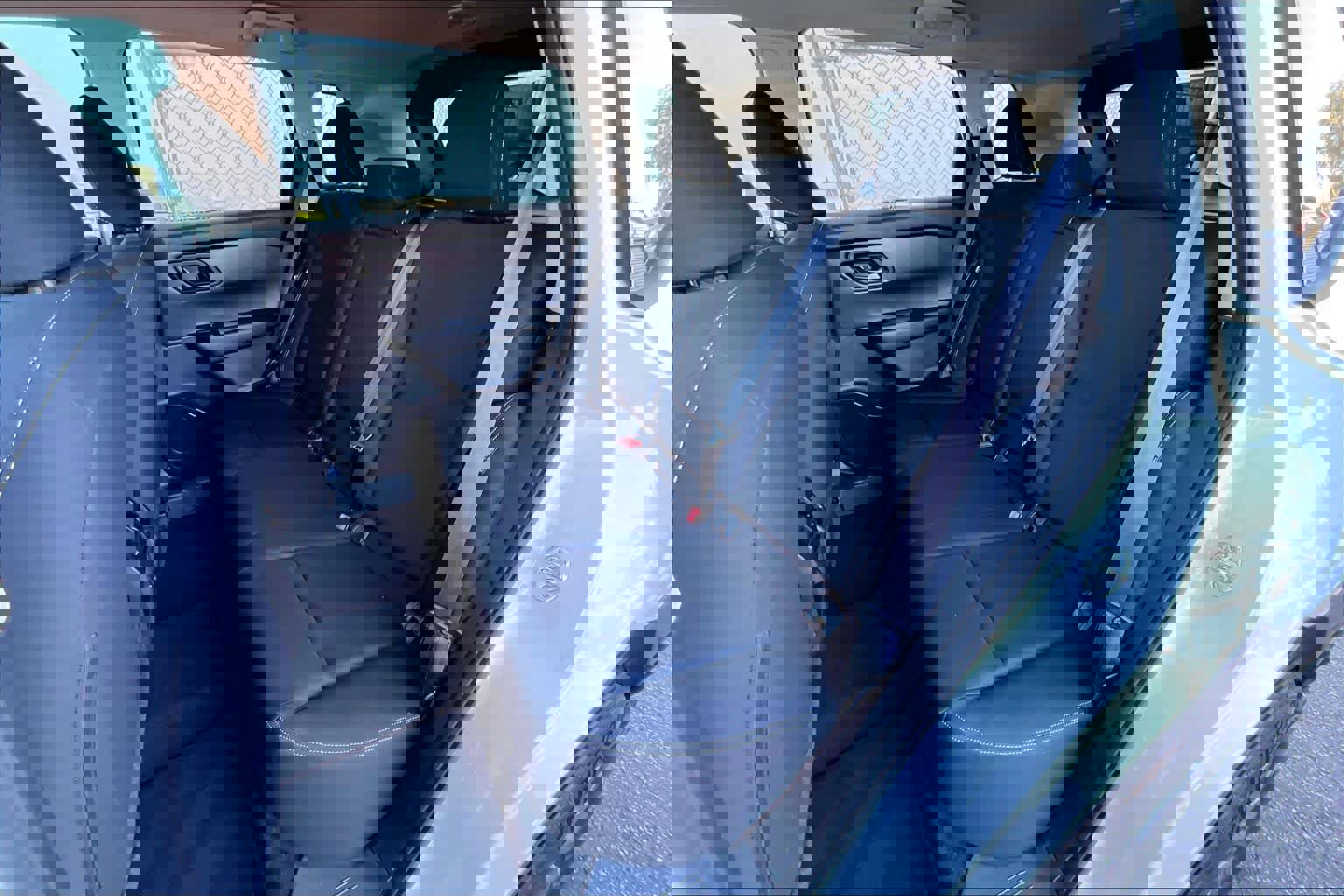 Used 2024 Nissan Rogue S image 21