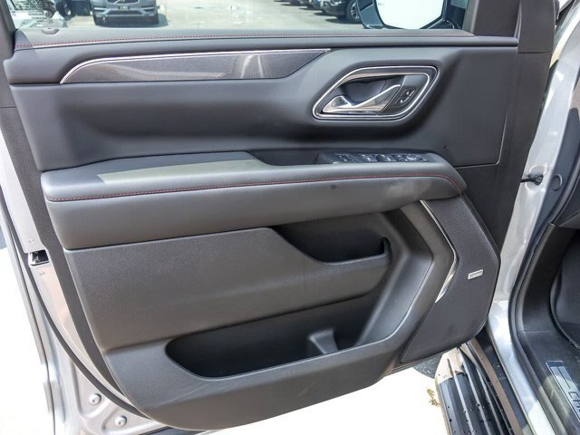 Used 2024 Chevrolet Tahoe RST w/ Luxury Package AWD/4WD image 32