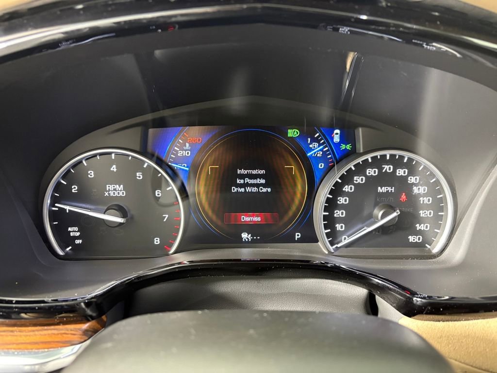 Used 2017 Cadillac XT5 Platinum w/ Driver Assist Package image 18