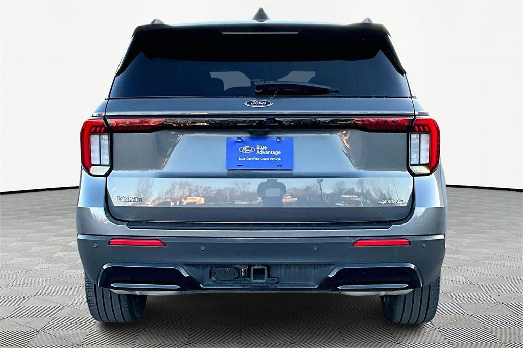 Certified 2025 Ford Explorer ST-Line w/ ST-Line Street Pack image 4