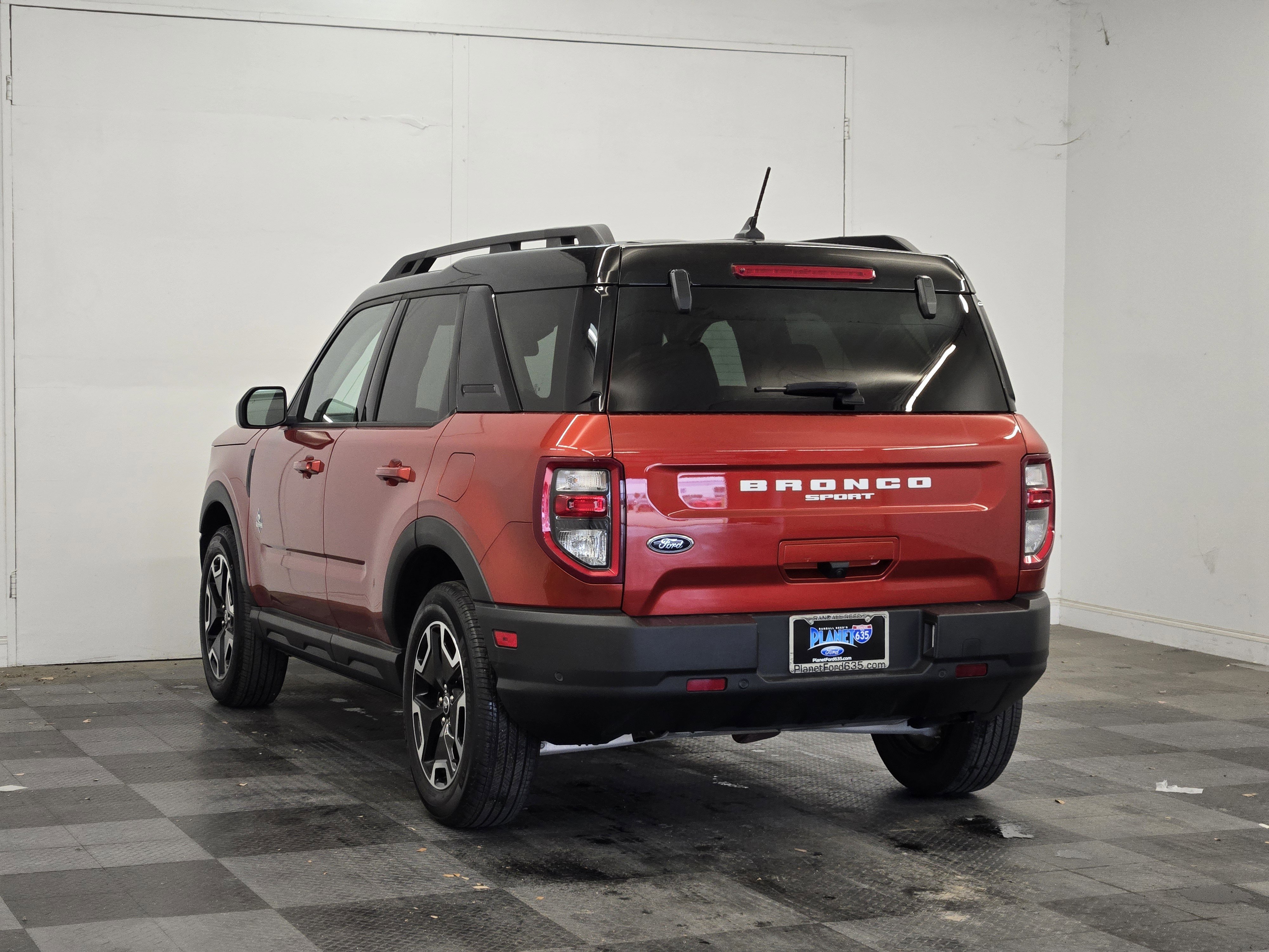 Certified 2024 Ford Bronco Sport Outer Banks AWD/4WD image 7