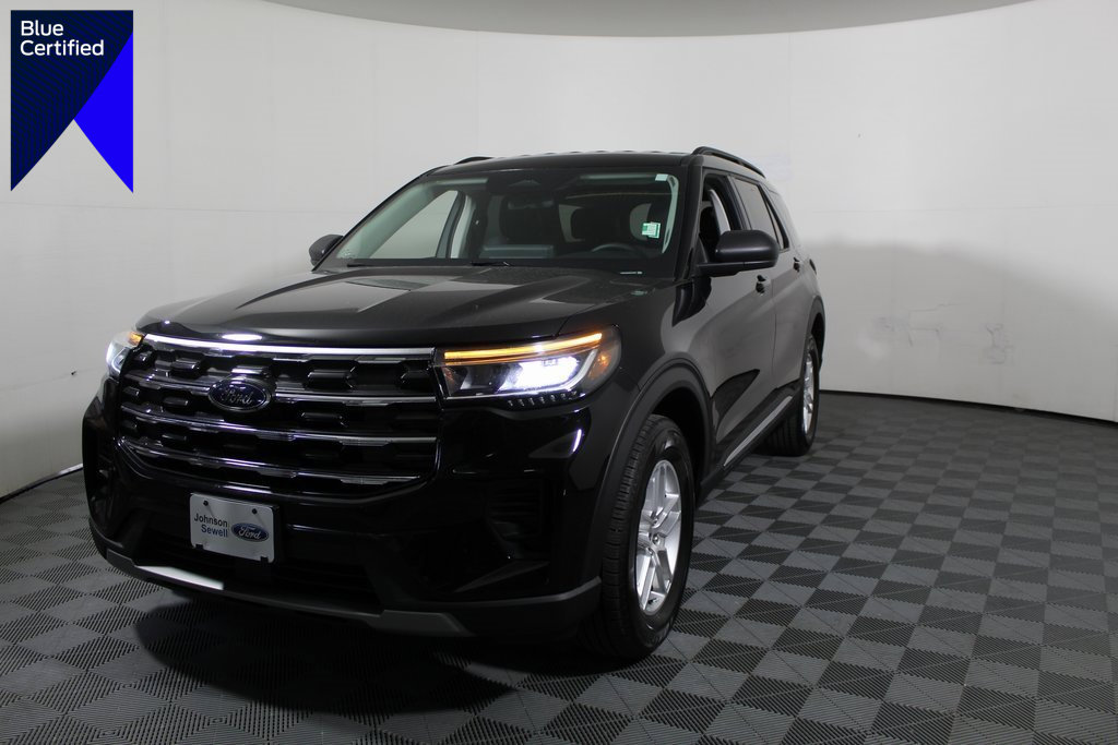 Certified 2025 Ford Explorer Active image 1