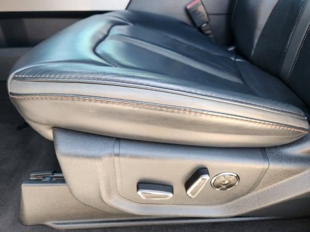 Certified 2022 Ford F450 Platinum w/ FX4 Off-Road Package AWD/4WD image 23