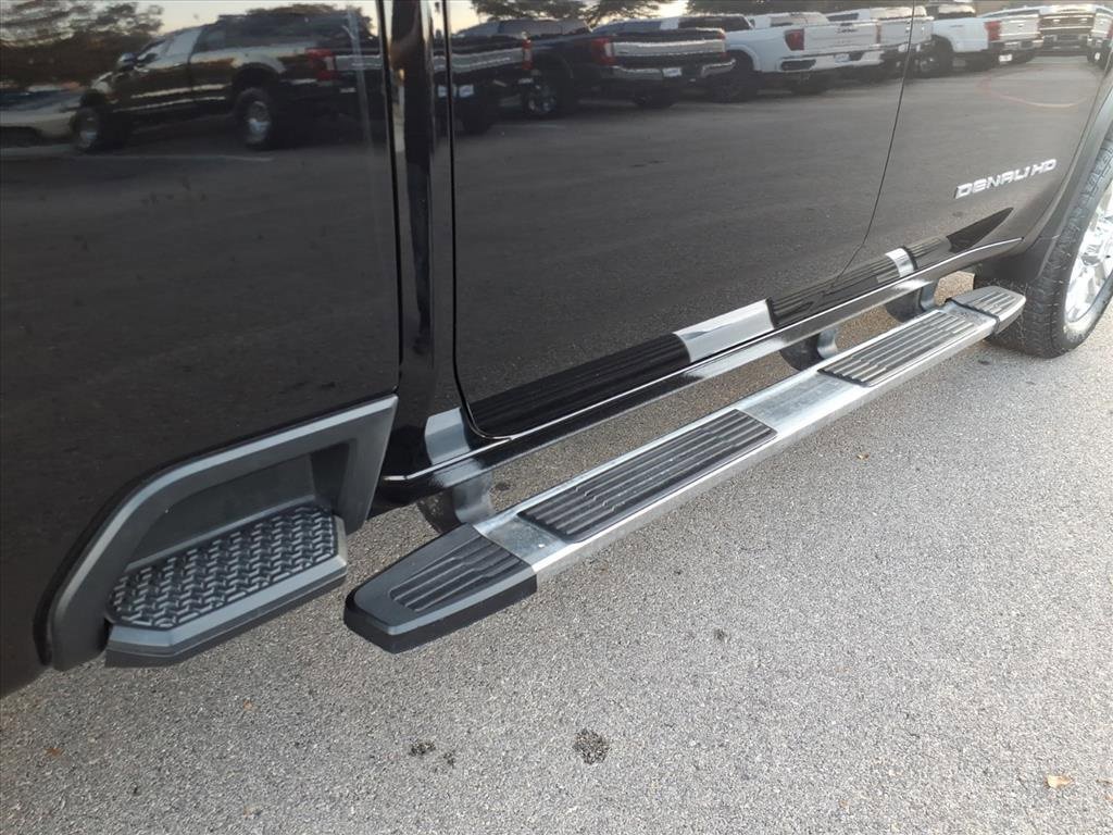 Used 2022 GMC Sierra 3500 Denali w/ Denali Ultimate Package image 13