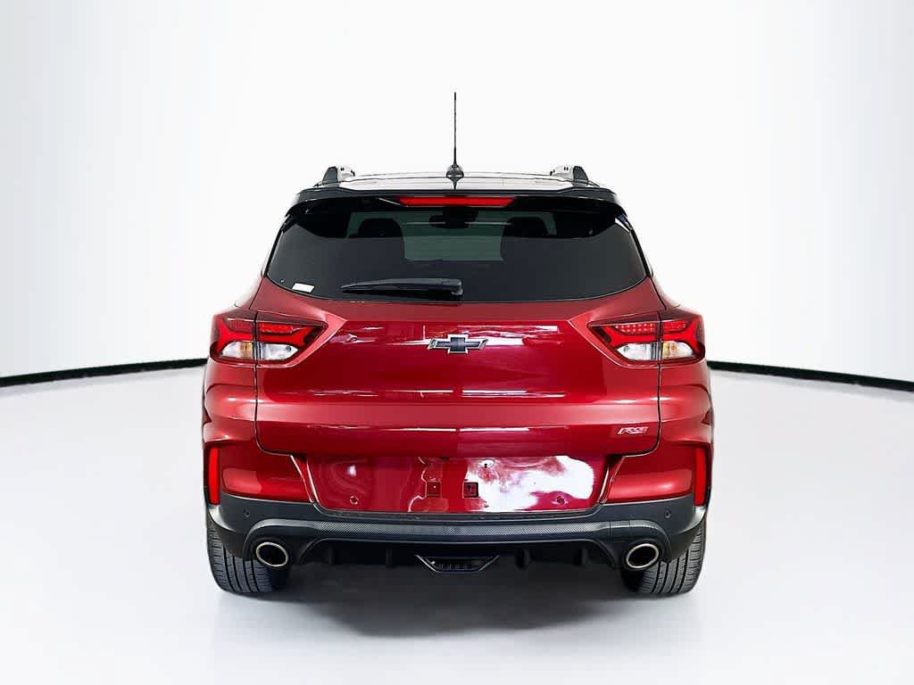 Used 2023 Chevrolet TrailBlazer RS w/ Sun and Liftgate Package AWD/4WD image 5