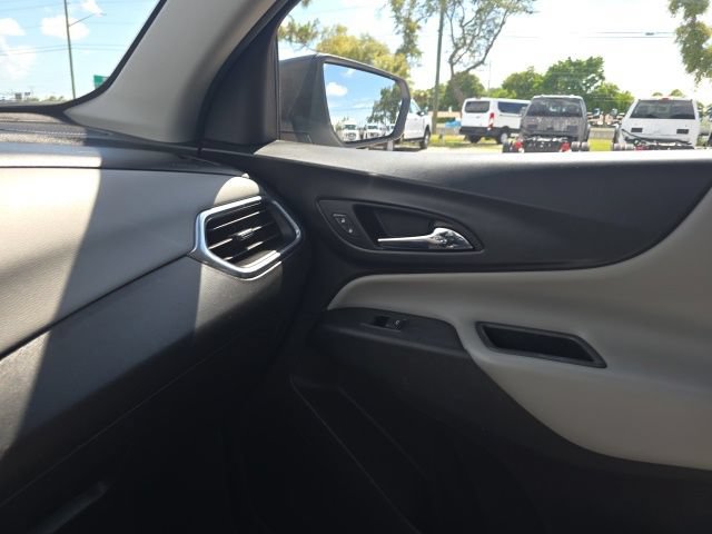 Used 2019 Chevrolet Equinox LS FWD image 12