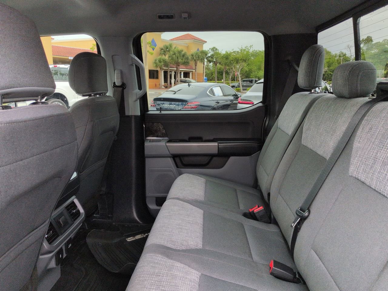 Certified 2021 Ford F150 XLT w/ Equipment Group 302A High image 14