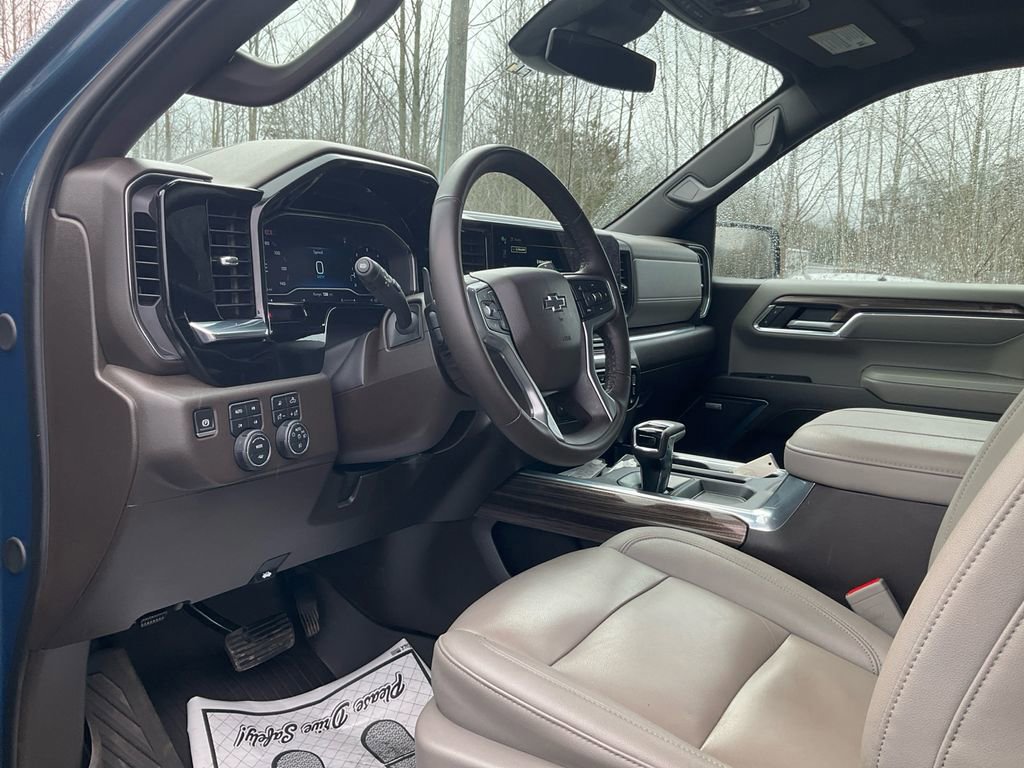 Used 2024 Chevrolet Silverado 1500 LT Trail Boss w/ LT Trail Boss Premium Package image 15