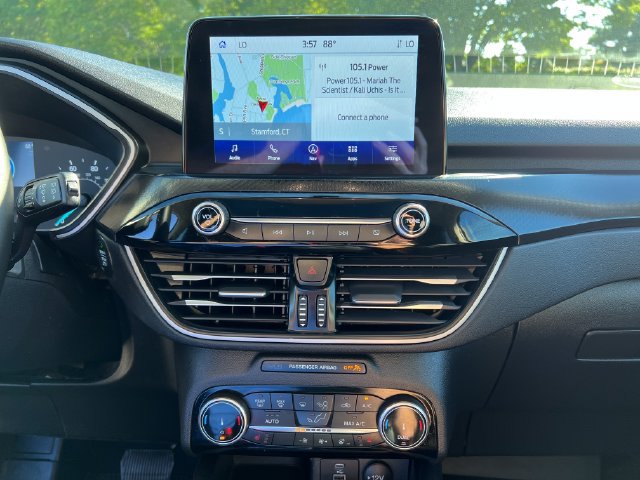 Certified 2022 Ford Escape SEL w/ SEL Stealth AWD Package image 21