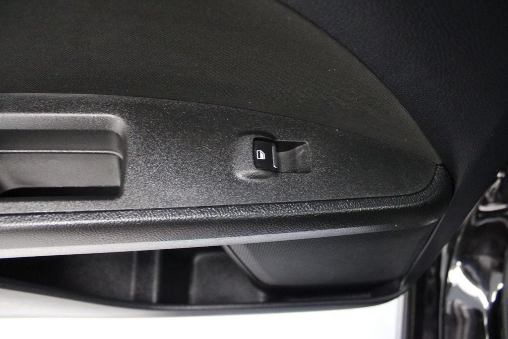 Certified 2020 Ford Fusion SE FWD image 33