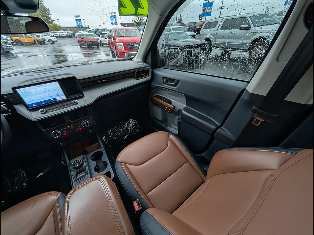 Certified 2022 Ford Maverick Lariat w/ Lariat Luxury Package FWD image 16