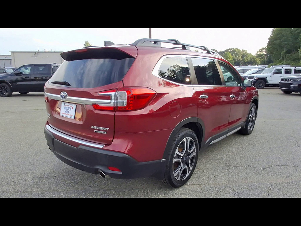 Used 2023 Subaru Ascent Touring AWD/4WD image 8