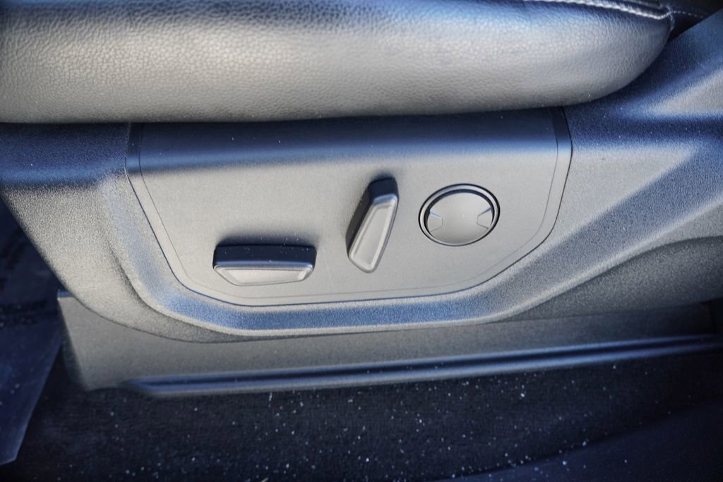 Certified 2020 Ford F150 Lariat w/ Equipment Group 502A Luxury image 24