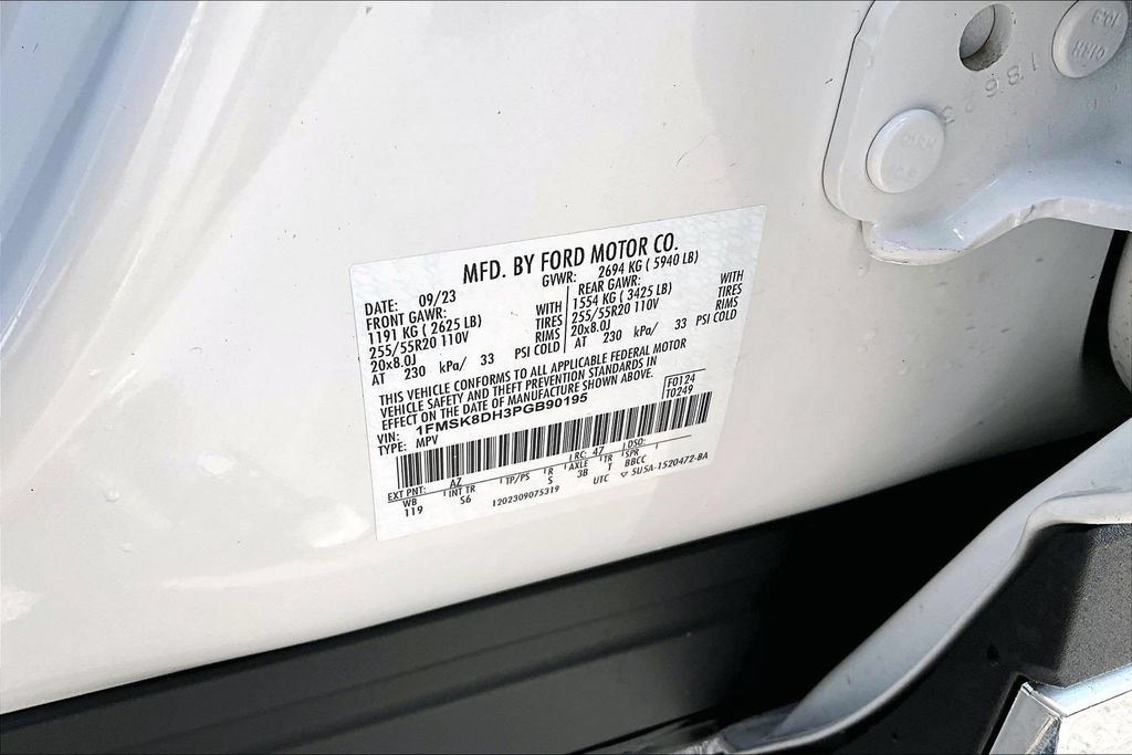 Certified 2023 Ford Explorer XLT w/ Equipment Group 202A AWD/4WD image 33