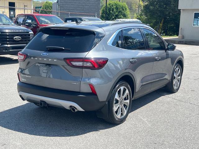 Certified 2025 Ford Escape Platinum w/ Premium Technology Package AWD/4WD image 3