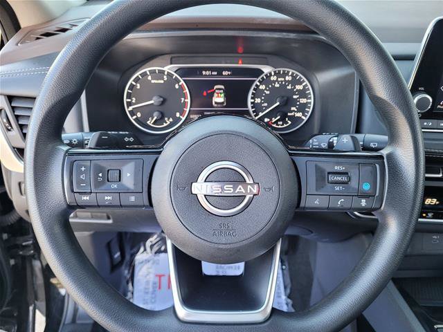 Used 2023 Nissan Rogue SV FWD image 29