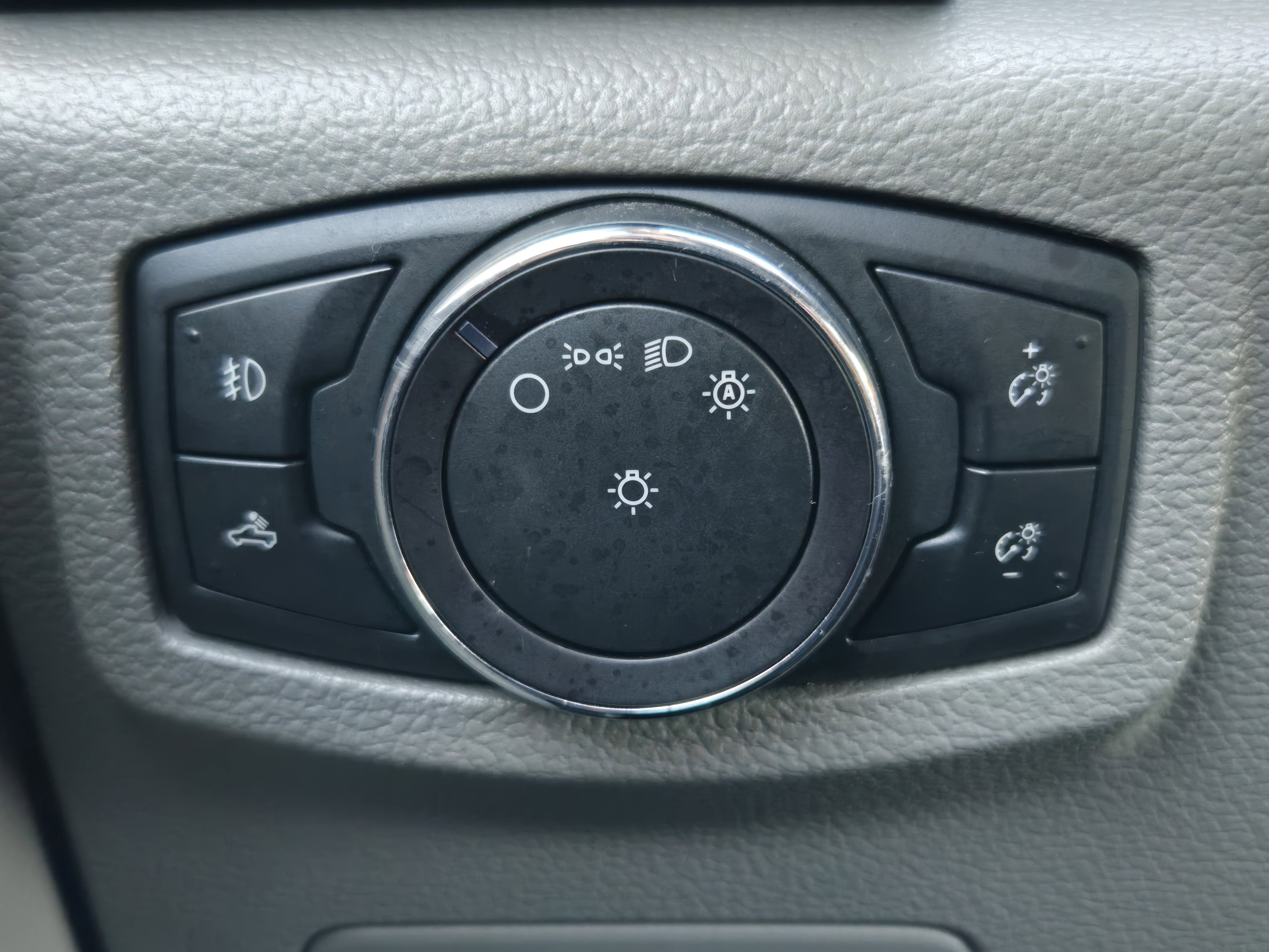 Certified 2020 Ford F150 XLT w/ Trailer Tow Package image 16