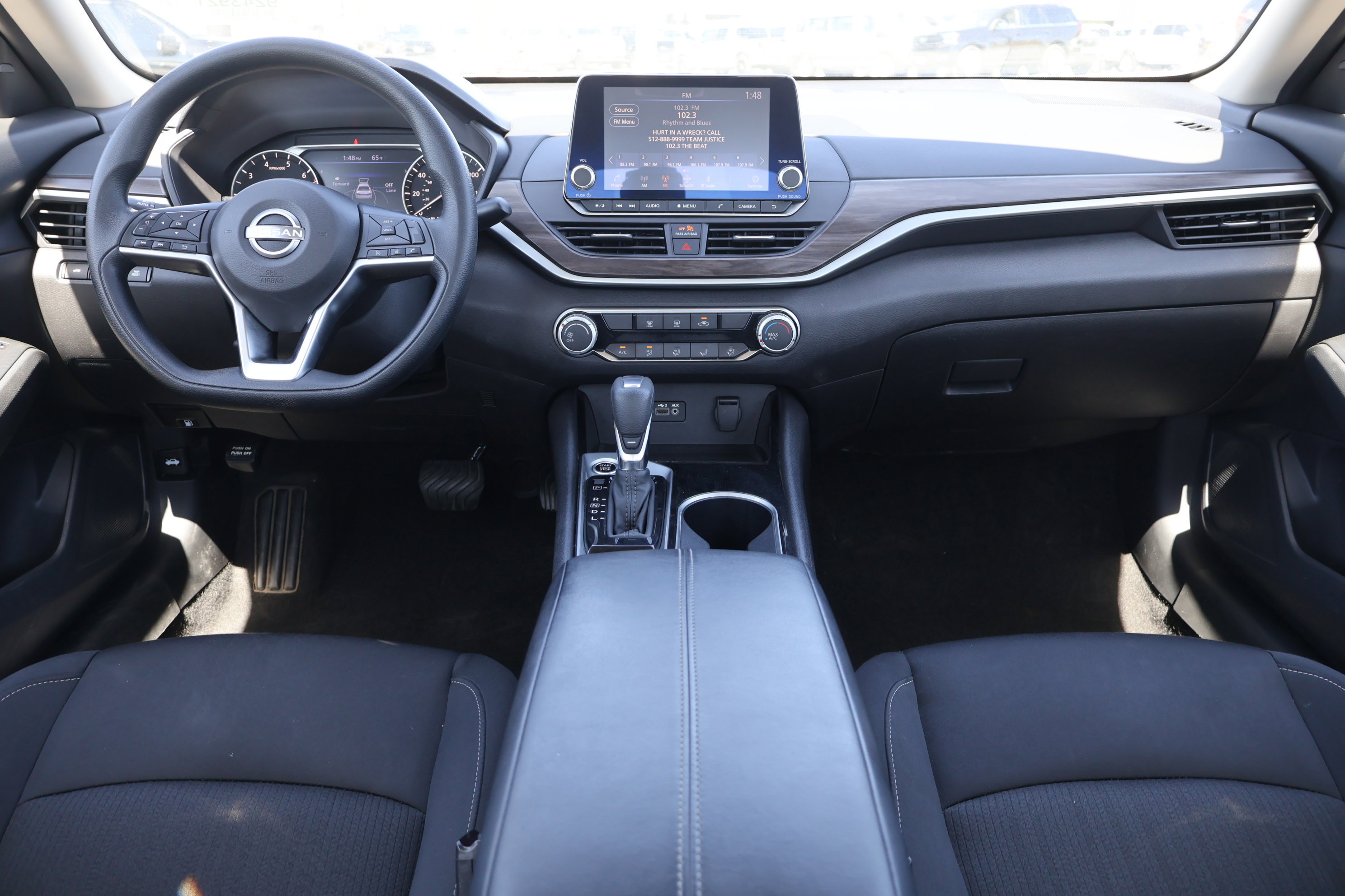 Used 2024 Nissan Altima 2.5 SV image 25