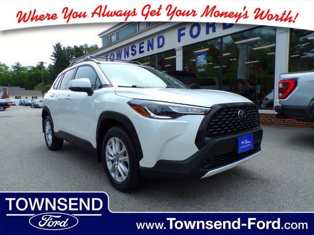 Used 2022 Toyota Corolla Cross LE AWD/4WD image 1