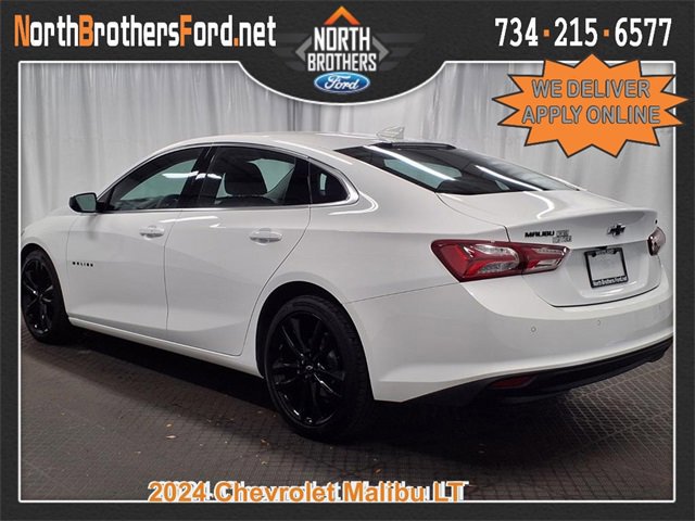 Used 2024 Chevrolet Malibu LT image 2