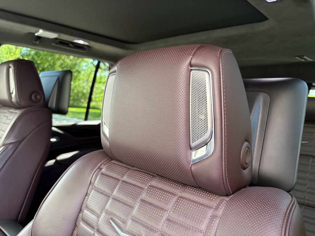 Used 2022 Cadillac Escalade Sport Platinum AWD/4WD image 13